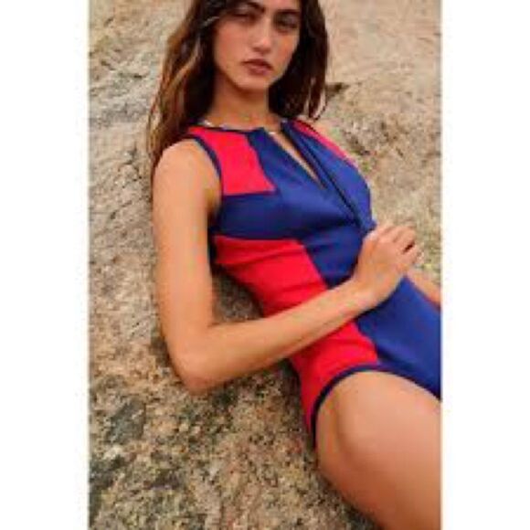 New Free People Perfect Moment Active Neo Wetsuit - Picture 3 of 9